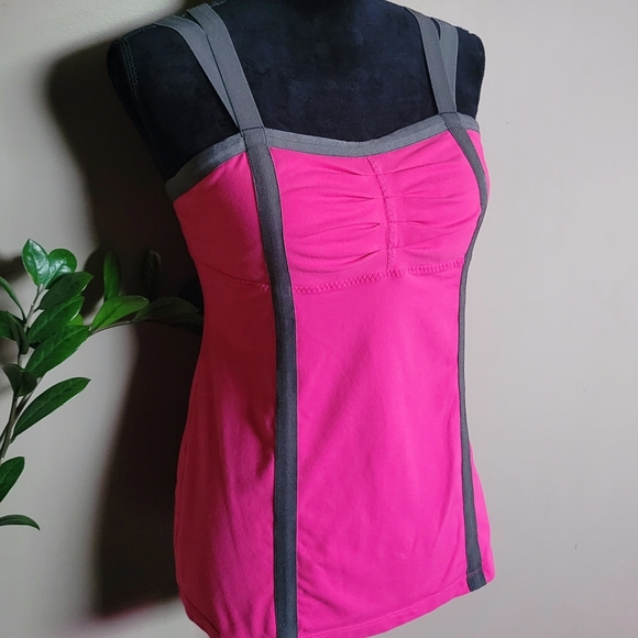 Lululemon Insight tank - Picture 3 of 6